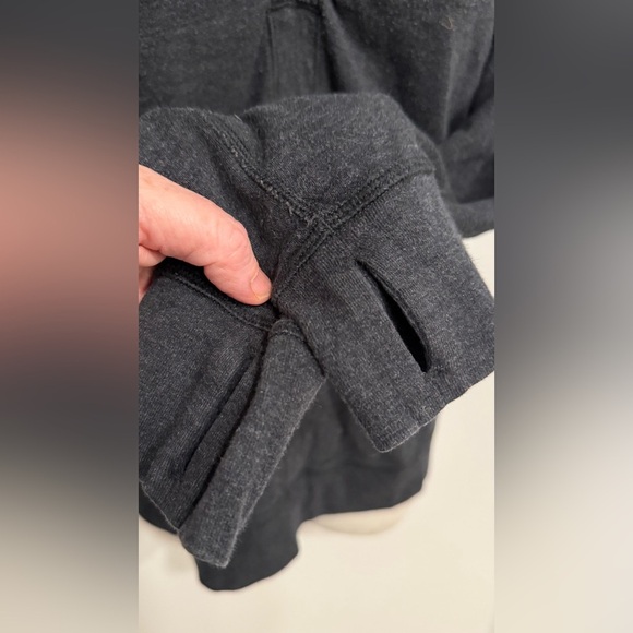 Lululemon In A Cinch Long Sleeve Tee 🖤 REVERISBLE - Picture 11 of 14